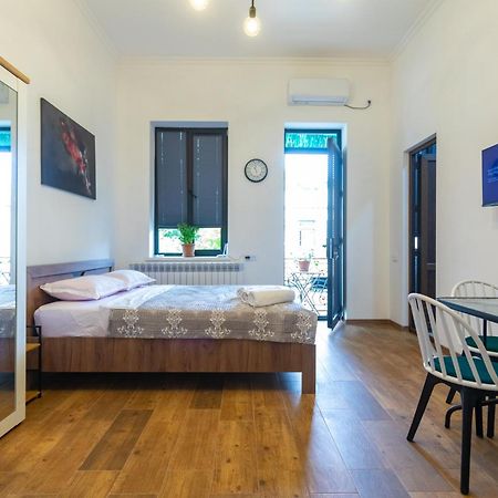 Apartamento Mulberry Ბჟოლები Kutaisi Exterior foto